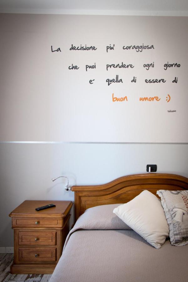 Villa Boninsegna - Wine Enoteca Verdi - กาสเตลดัซซาโน ภายนอก รูปภาพ