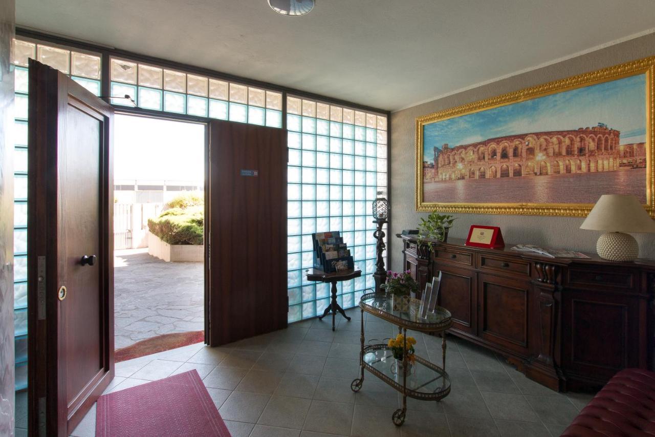 Villa Boninsegna - Wine Enoteca Verdi - กาสเตลดัซซาโน ภายนอก รูปภาพ