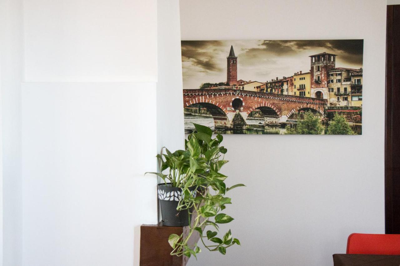 Villa Boninsegna - Wine Enoteca Verdi - กาสเตลดัซซาโน ภายนอก รูปภาพ